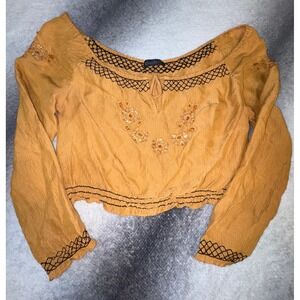 (A9) Bebe Mustard Yellow Embroidered Sequin Boho Crop Top  Peasant Blouse Size M